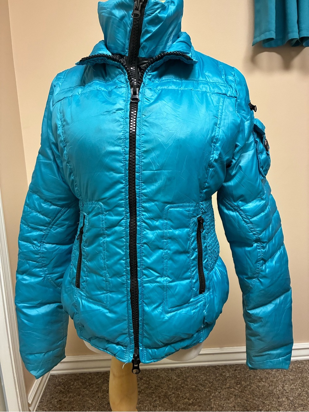 Oxygen Size Medium Bright Blue Ski Puffer Jacket with High Collar